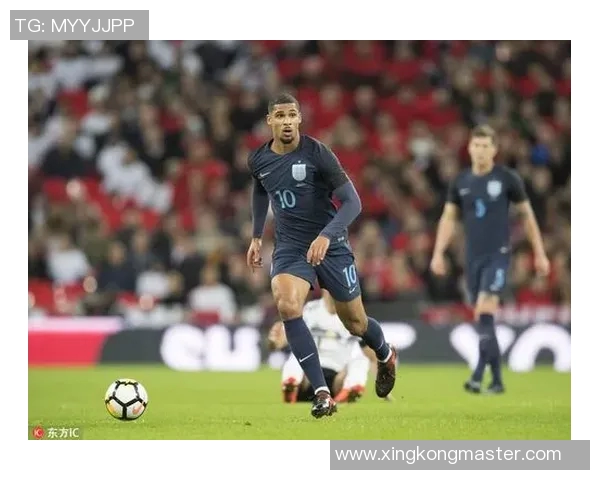 奇克重返英格兰国家队七年后获赠纪念帽子表达喜悦之情